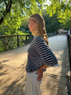 Almy strik med striber - Blå
