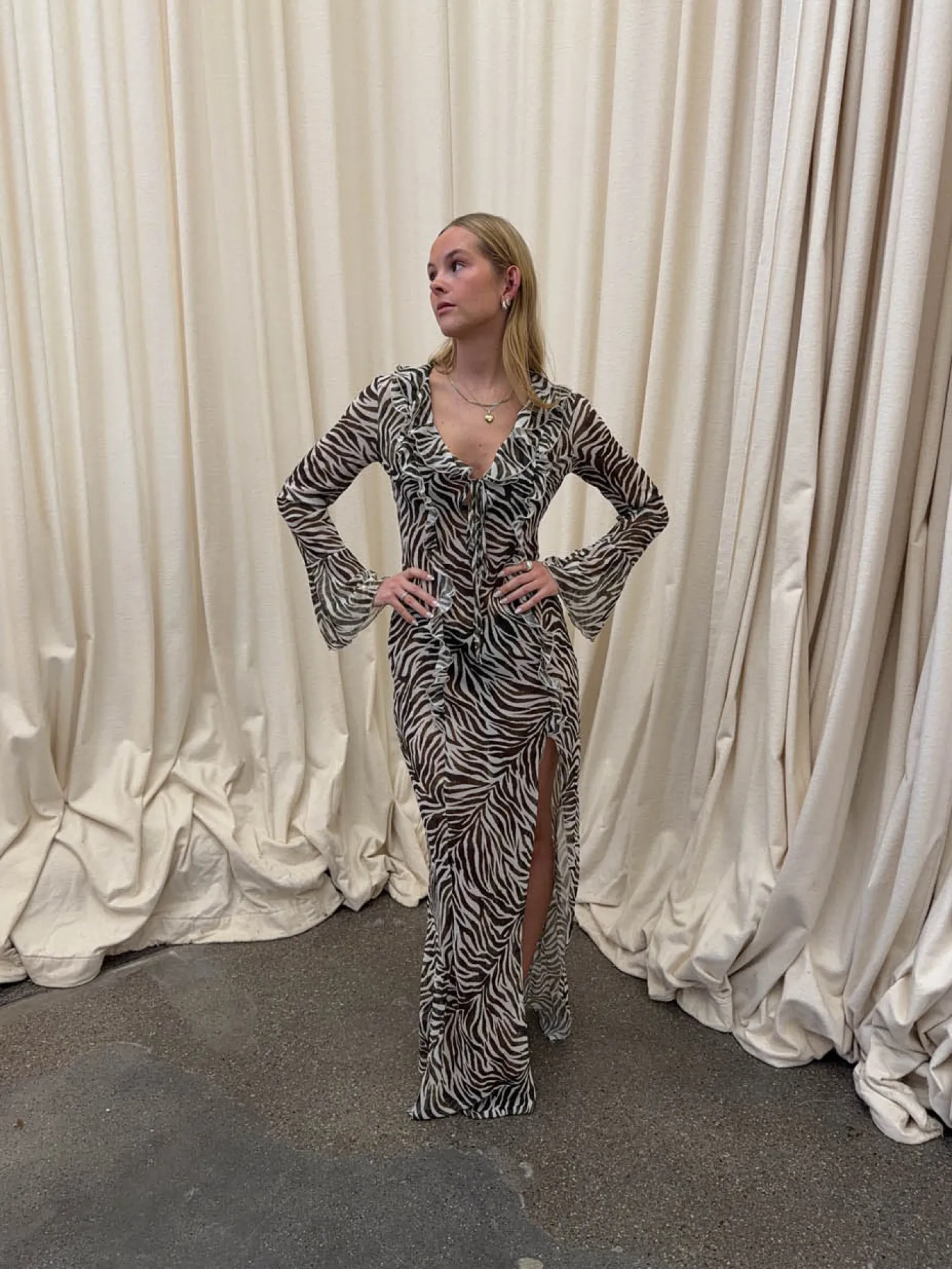 Amy kjole i zebraprint - Sort/hvid
