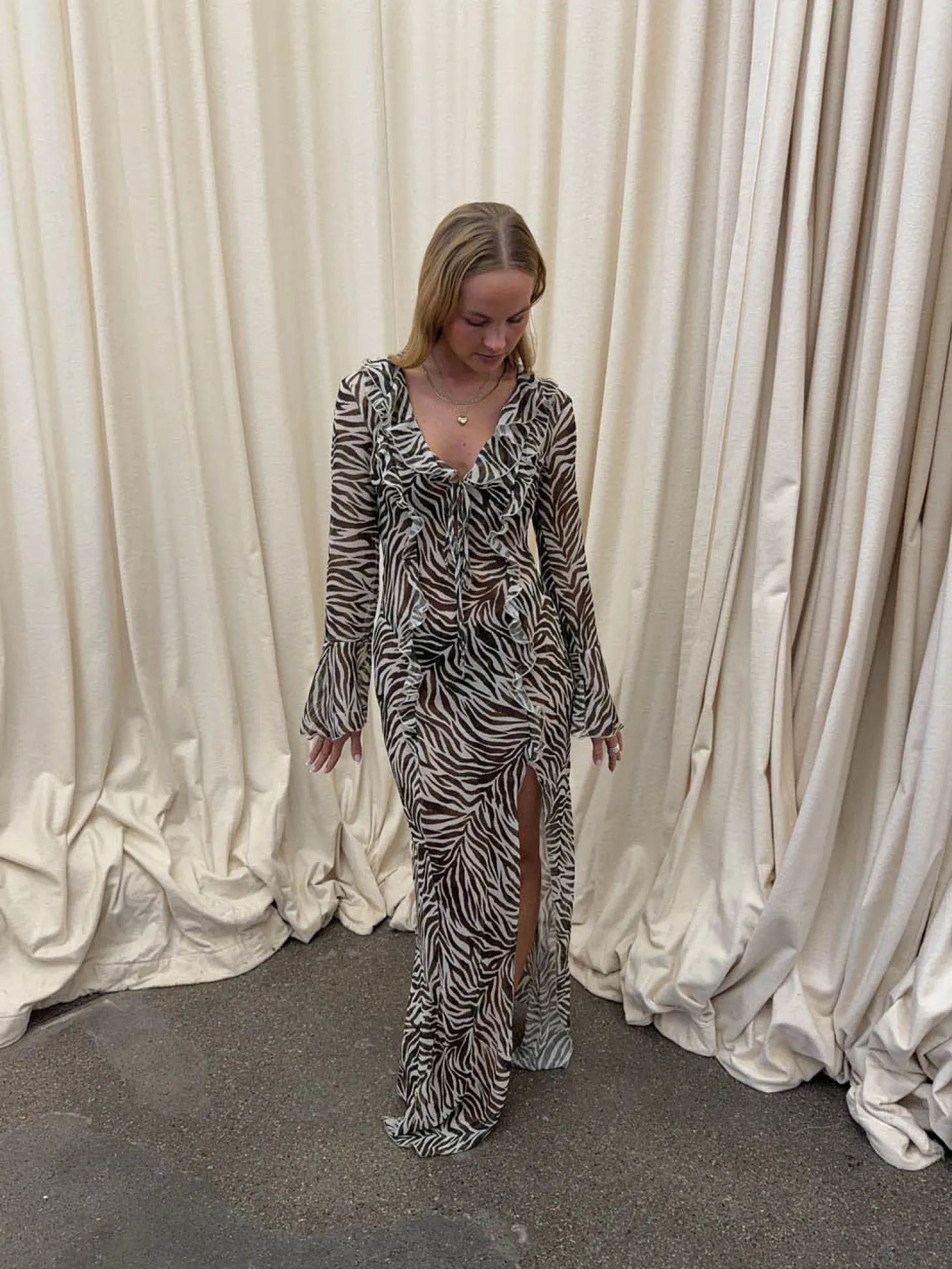 Amy kjole i zebraprint - Sort/hvid