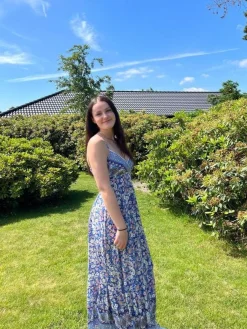 Anastasia maxikjole med mønster - Blå