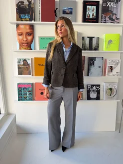 Anna Olympia lavtaljede suitbukser - Grå