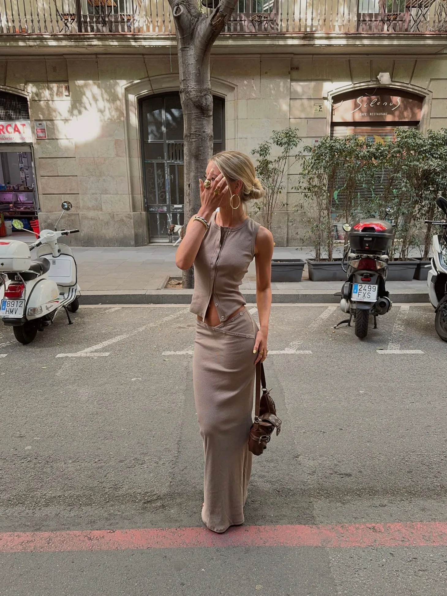 Antonia nederdel med knapper - Beige