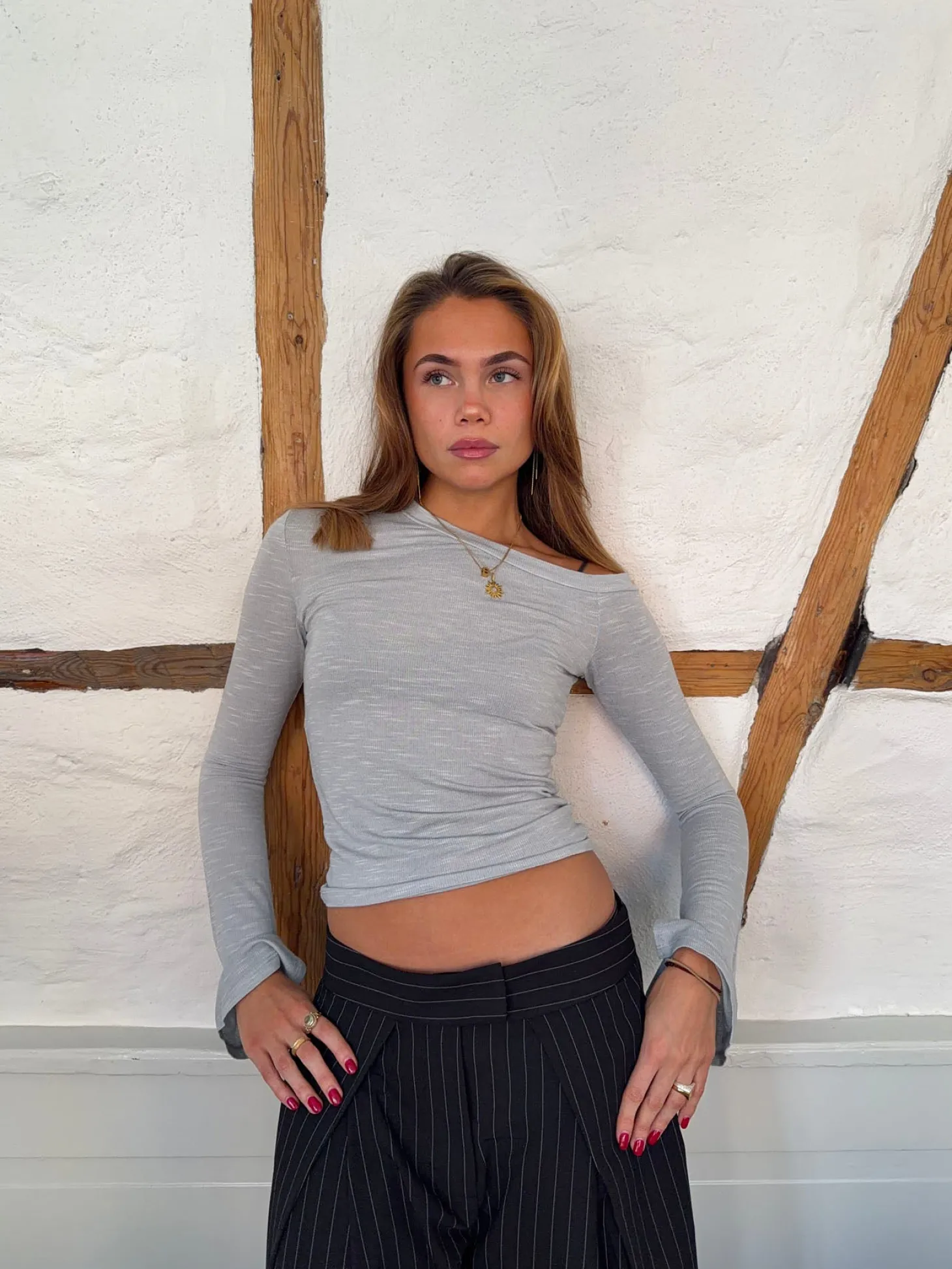 Aven one shoulder bluse - Lysegrå