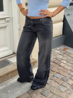 Bekka jeans med nitter - Sort