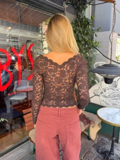 Bodil langærmet bluse med blonder - Brun