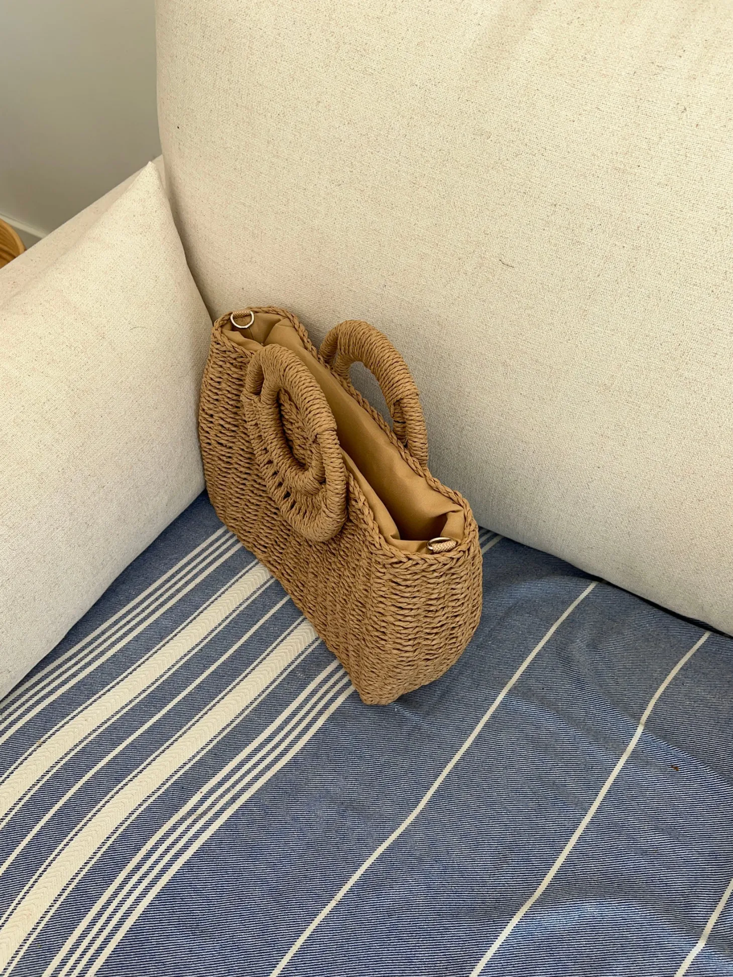 Capua flettet taske med strop - Beige