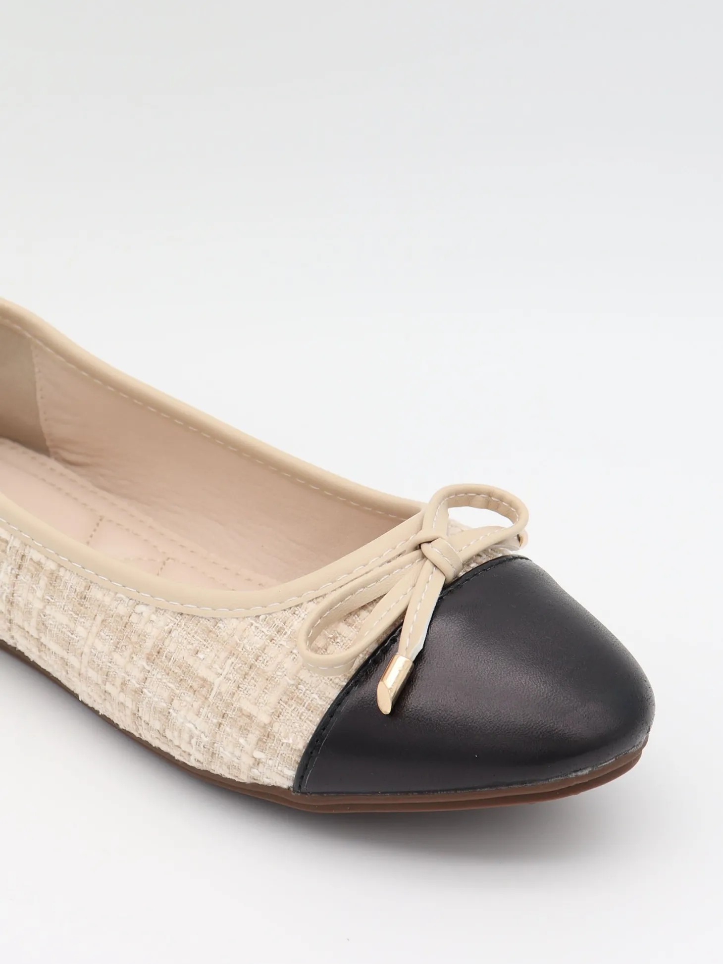 Cetinje ballerina sko med skøjfe - Beige