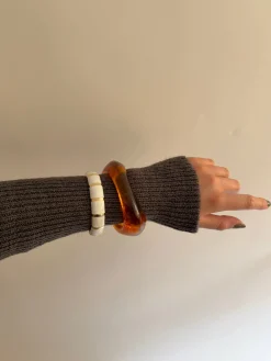 Eivora armbånd med striber - hvid/guld