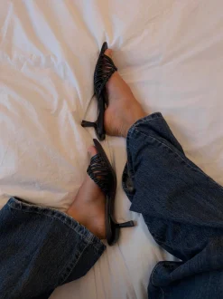 Elba mules med fletdetaljer - Sort