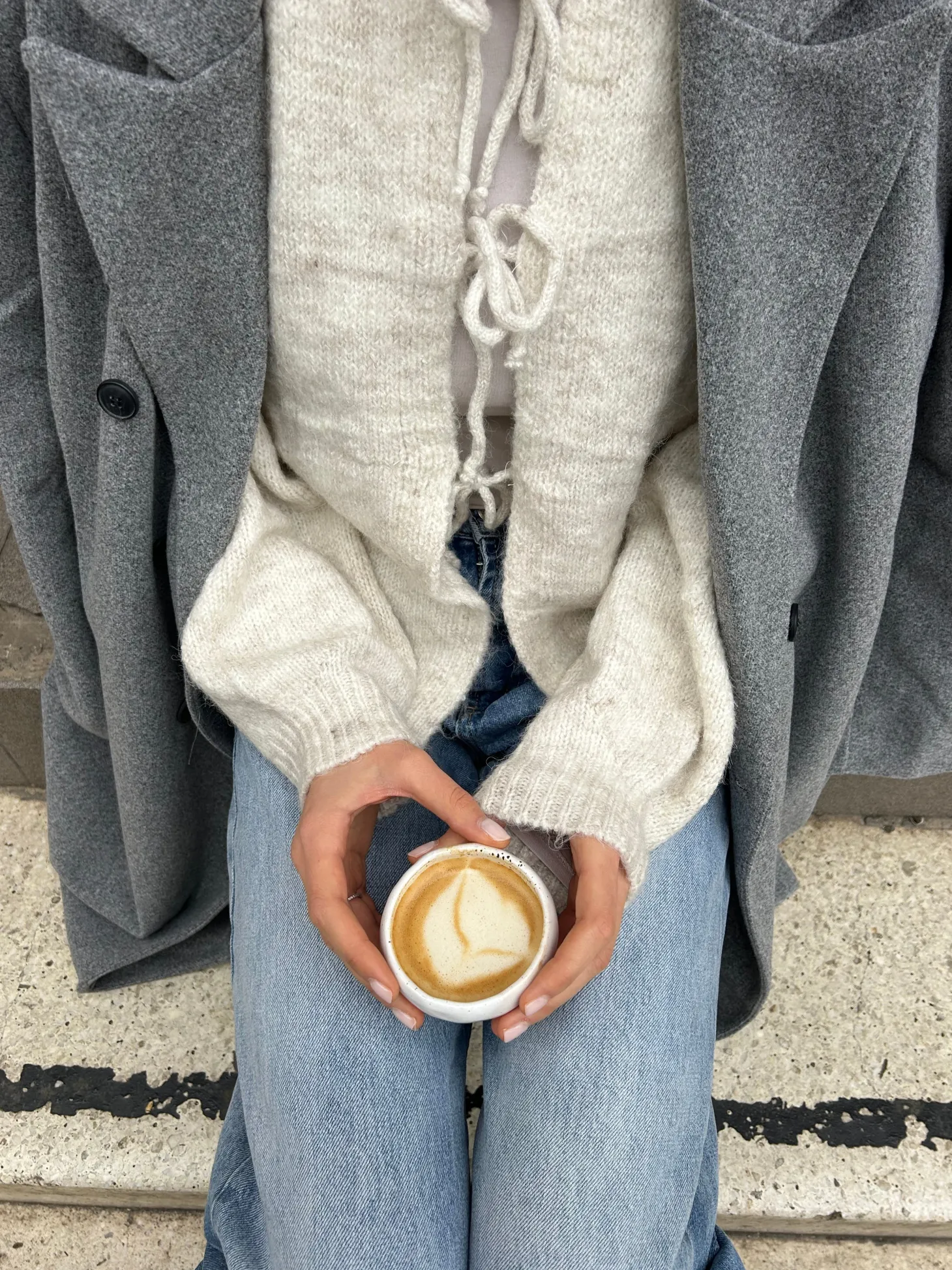 Gunilla strikket cardigan med bindedetaljer - Beige