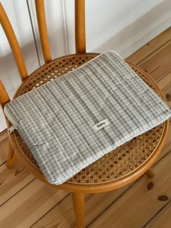 Honey computersleeve med tern - Beige/grøn