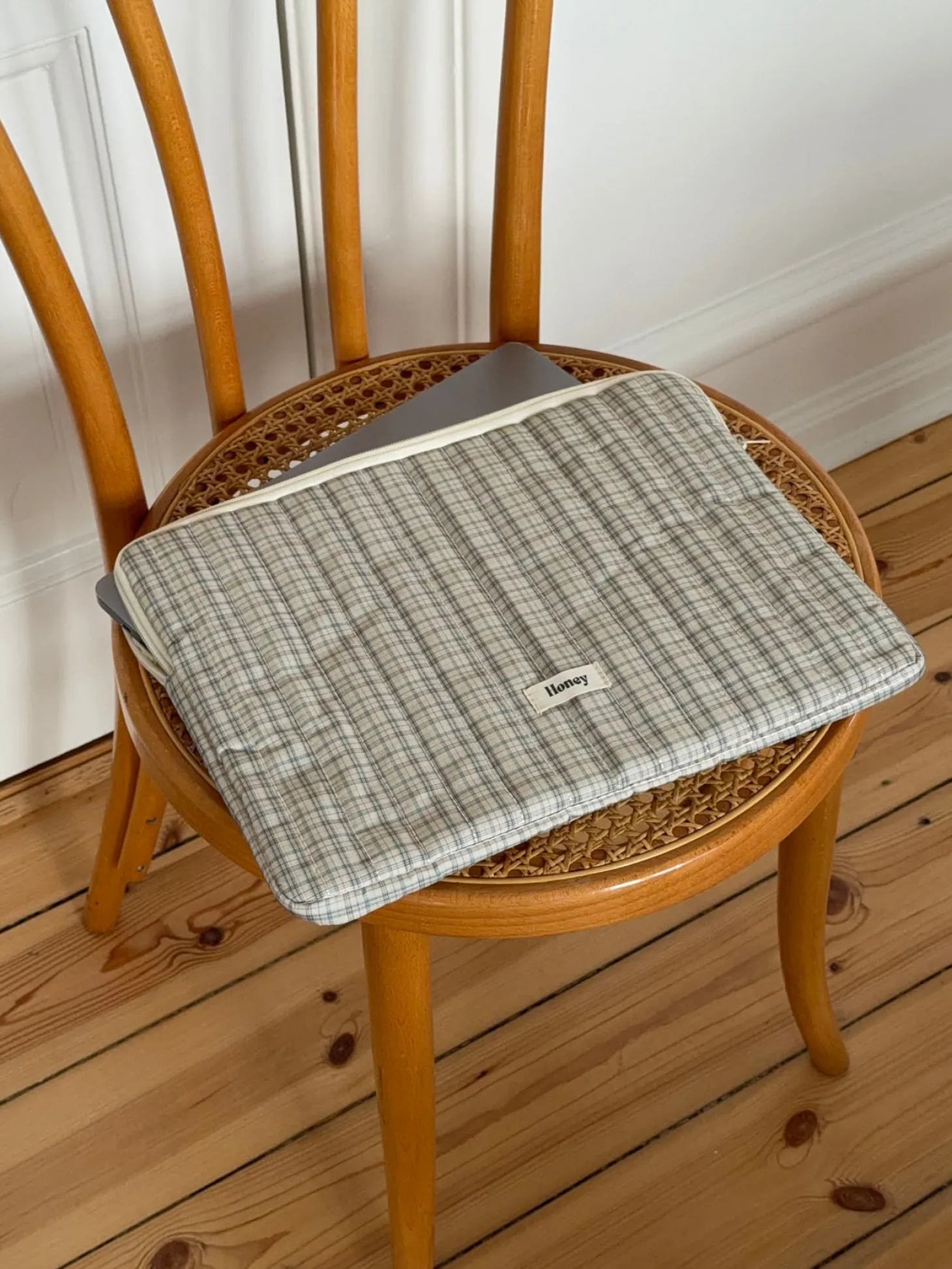 Honey computersleeve med tern - Beige/grøn