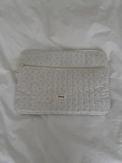 Honey computersleeve - Off white med små lyserøde blomster