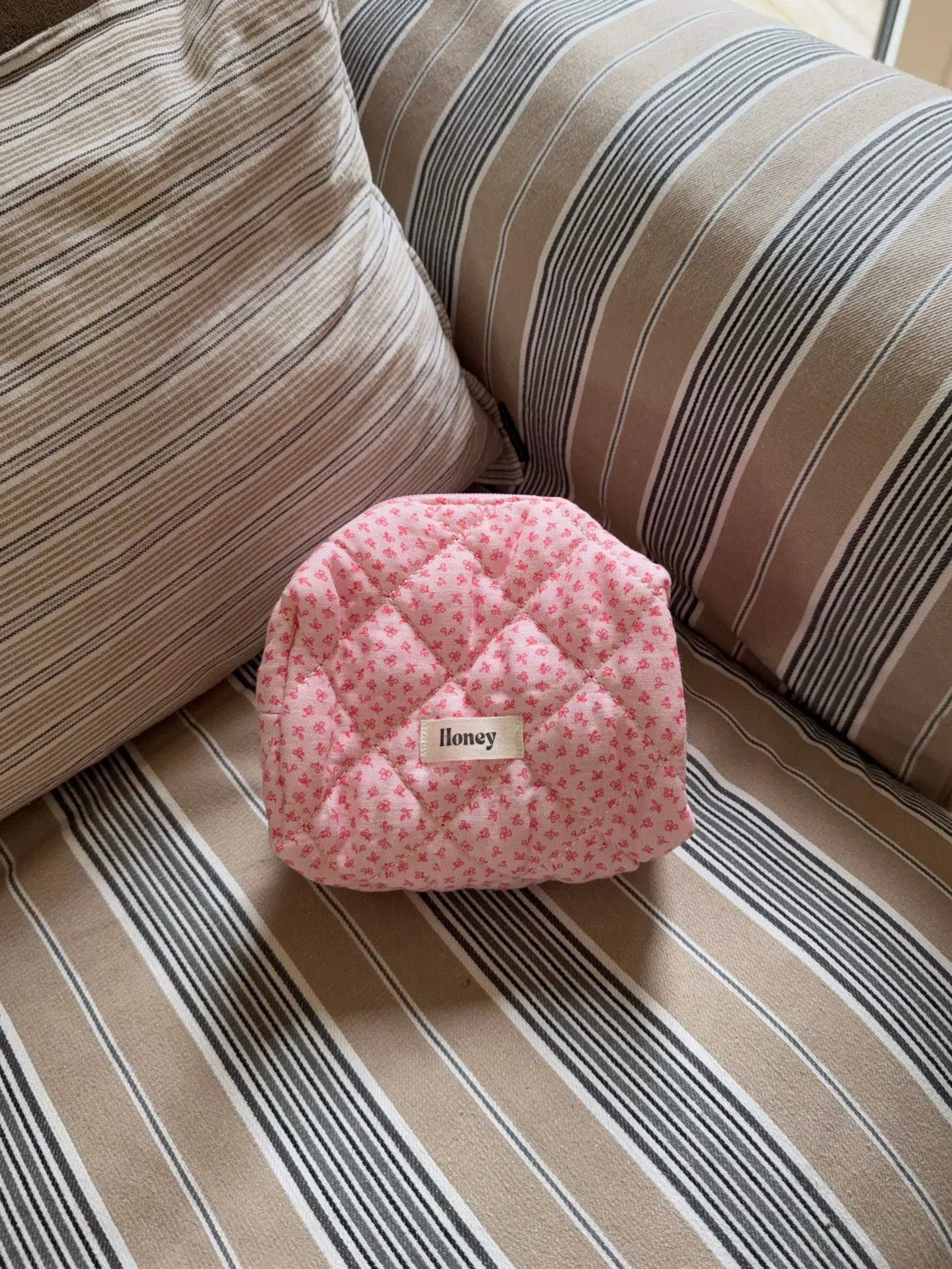Honey lille toilettaske - Pink med små blomster