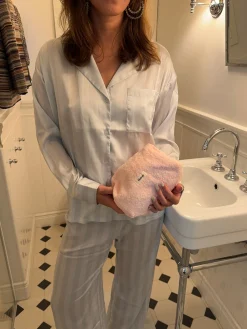 Honey stor toilettaske - Lyserød fluffy