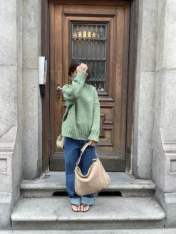 Ibi taske med nitter - Beige