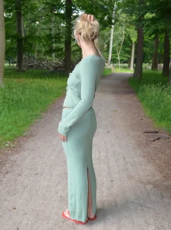 Ines maxinederdel i strik - Støvet grøn