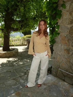 Isabeau bluse med bindedetalje - Gul