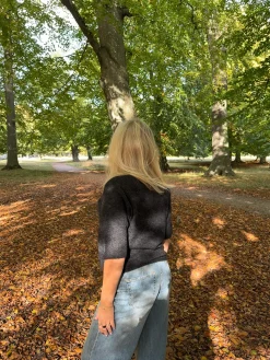 Isabell trekvartærmet striktrøje - Mørkegrå