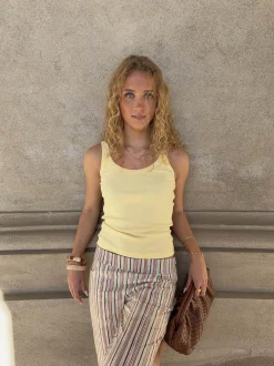 Julea tanktop i rib - Lysegul