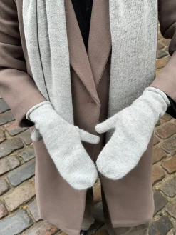 Kehlani luffer i strik - Lys grå