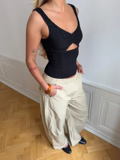 Lana top med blonder - Sort