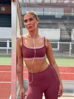 Layered sports bra - Berries