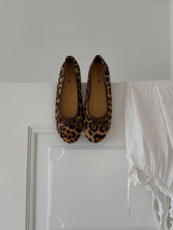 Leonia ballerina med leopard - Brun