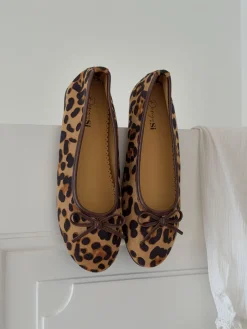 Leonia ballerina med leopard - Brun