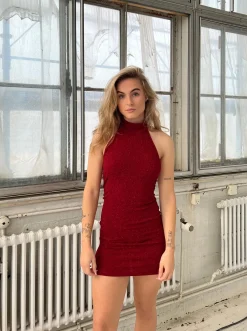 Lorraine halterneck glitterkjole - Rød
