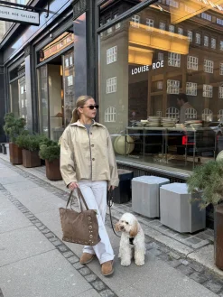 Lyra taske med nitter - Brun