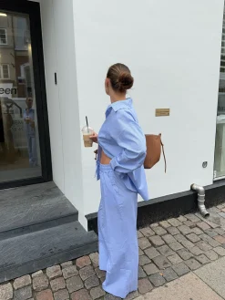 Mathilde Ravn skjorte med striber - Blå/hvid