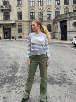 Matilde W striktrøje - Grå og hvid