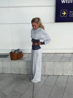 May sweatpants med polkaprikker - Grå/navy/hvid