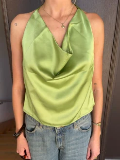 Milena halterneck top i satin - Grøn