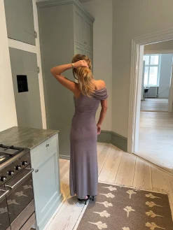 Mina one shoulder maxikjole - Taupe
