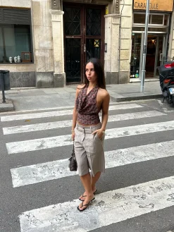 Nayaly bermudashorts med striber - Beige
