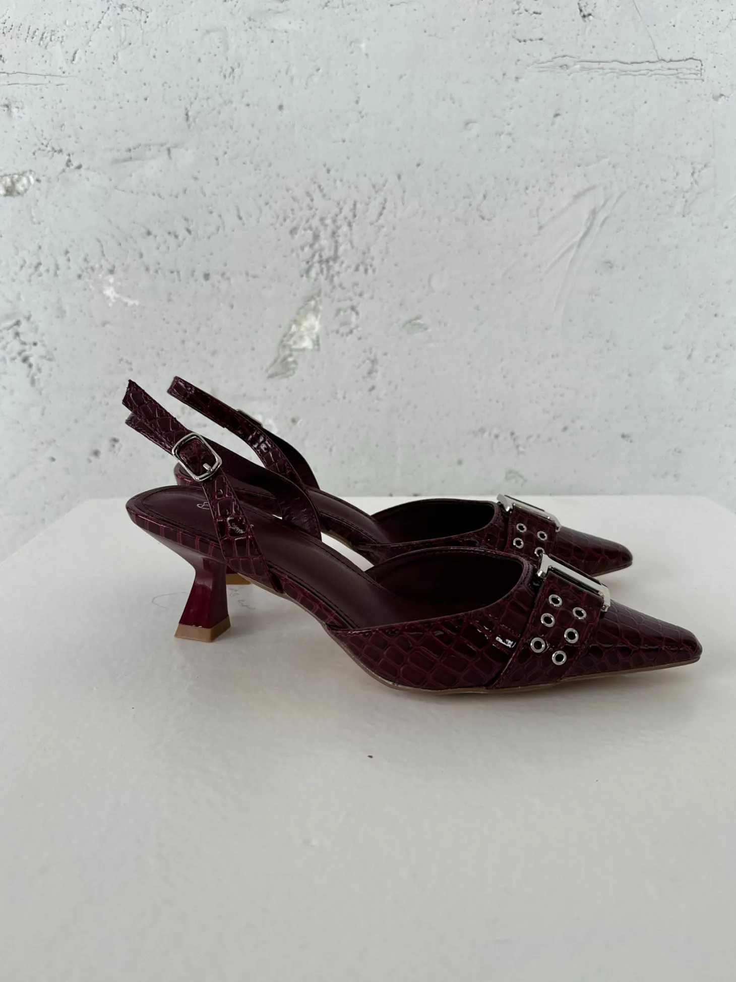 Nida slingback stiletter med spænde - Vinrød