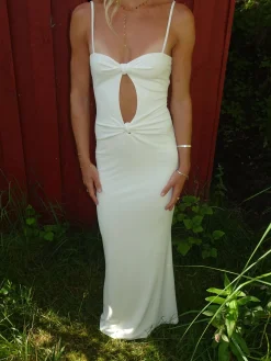 Prisa maxikjole med cut out - Hvid