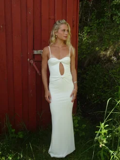 Prisa maxikjole med cut out - Hvid