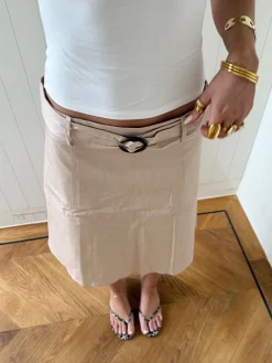 Scandivv nederdel med bælte - Beige