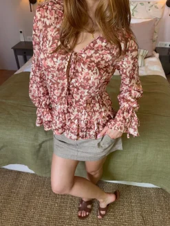 Silina bluse med blomster - Lyserød/brun