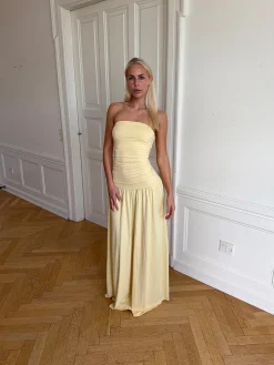 Solara kjole – Lys gul