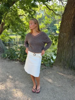 Stina striktrøje med blonder - Brun