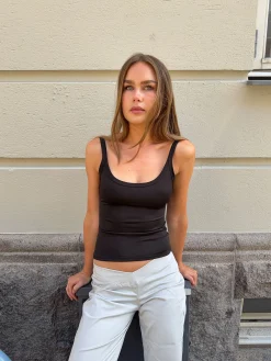 Svea tanktop - Sort