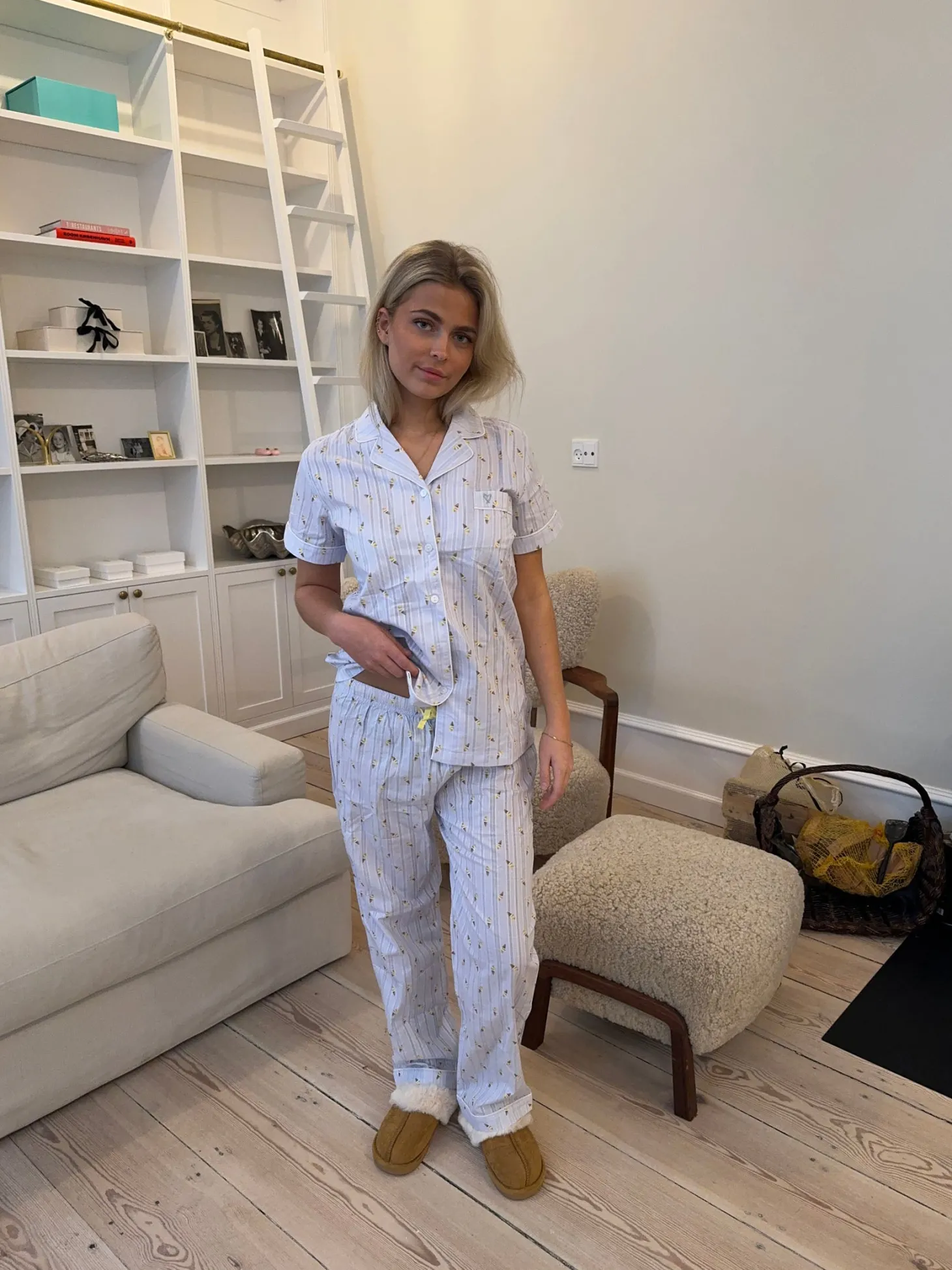 Tinna pyjamassæt med isvafler - Blå/hvid
