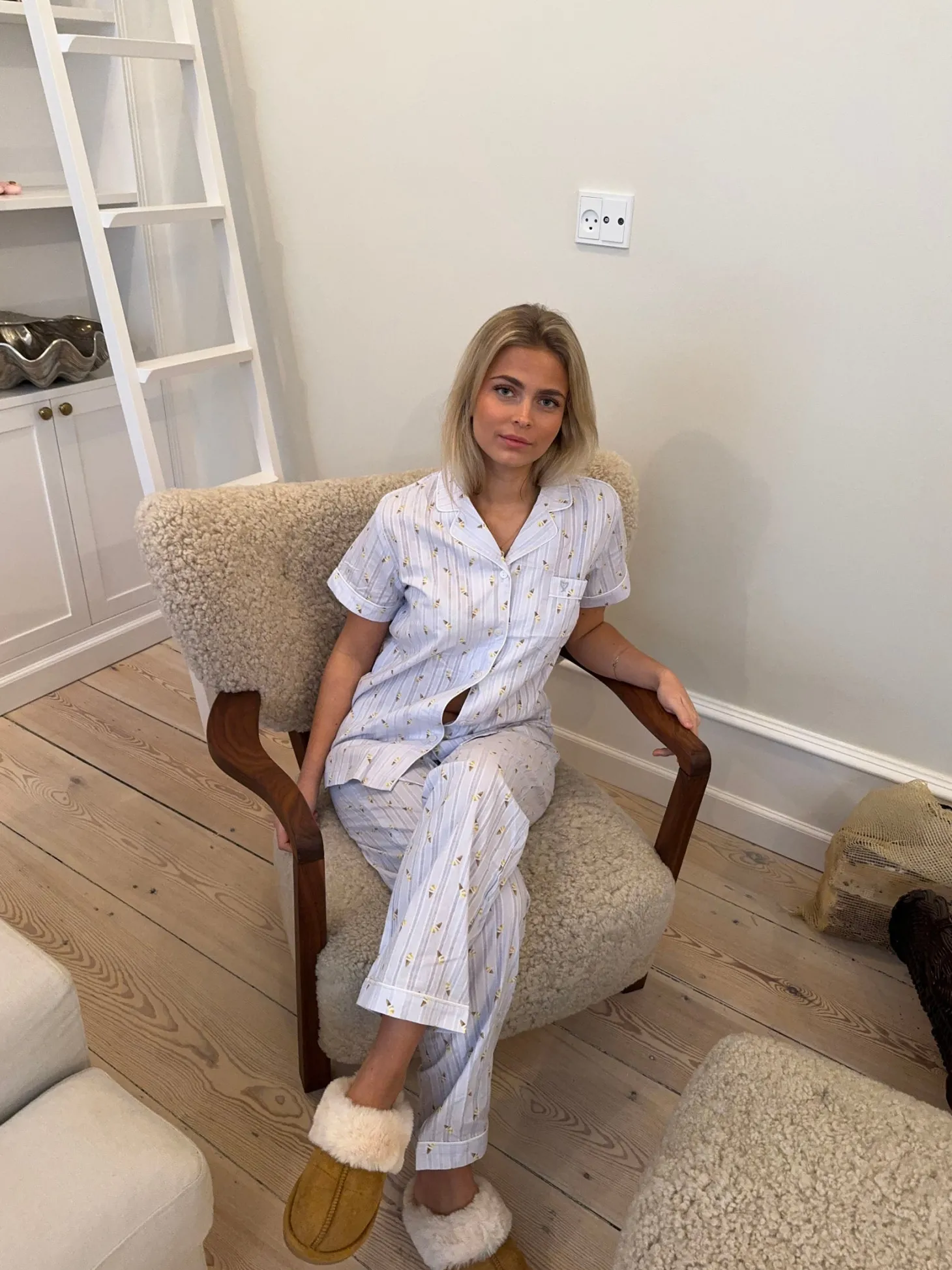 Tinna pyjamassæt med isvafler - Blå/hvid