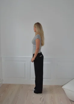 Tuva lavtaljede jeans - Sort