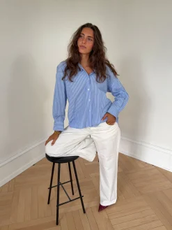 Vicka stribet skjorte med åben ryg - Blå/hvid