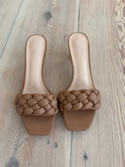 Yasmin mules med flet - Beige